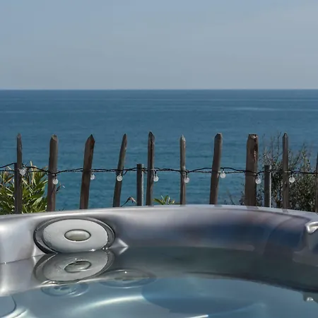 Du Bed and Breakfast 5*